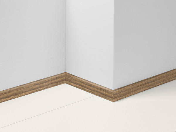 Sockelleiste Nussbaum Dekor SL3